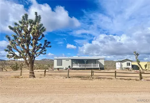 27085 N Driftwood Dr, Meadview, AZ 86444