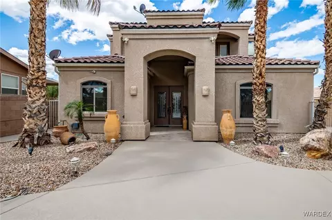 9967 S Dike Rd, Mohave Valley, AZ 86440
