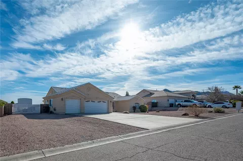 2632 Sandstone St, Kingman, AZ 86401