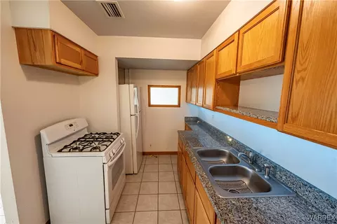 3850 E Sunhaven Ln, Kingman, AZ 86409 photo 10