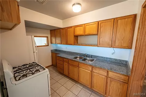 3850 E Sunhaven Ln, Kingman, AZ 86409 photo 9
