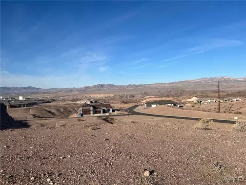 2880 Kolob Canyon Dr, Bullhead City, AZ 86429