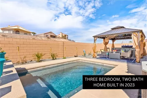 2389 Rockridge Dr, Bullhead City, AZ 86442