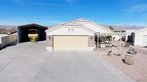 1641 Robberson Ave, Bullhead City, AZ 86442