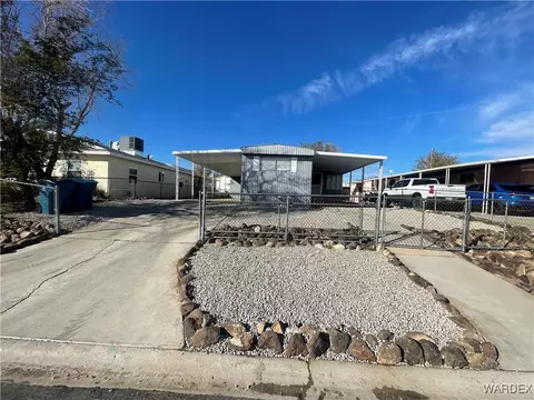 891 Stahlman Dr, Bullhead City, AZ 86442