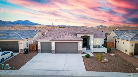 3674 Richie Dr, Kingman, AZ 86401