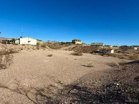 810 La Puerta Rd, Bullhead City, AZ 86429
