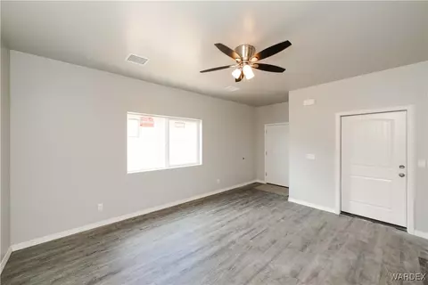 Living - 2610 E Lass Ave, Kingman, AZ 86409 photo 1 of 1