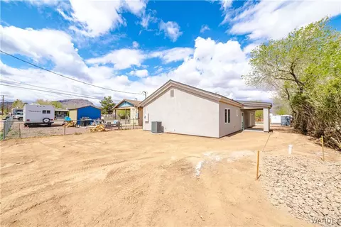 Exterior - 2610 E Lass Ave, Kingman, AZ 86409 photo 6 of 12