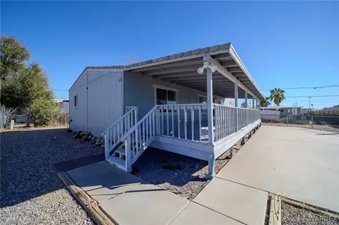 826 Swan Dr, Bullhead City, AZ 86442