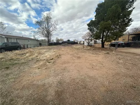 3773 E Northfield Ave, Kingman, AZ 86409