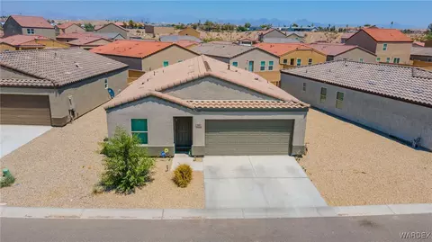 2402 Sandpiper Dr, Bullhead City, AZ 86442