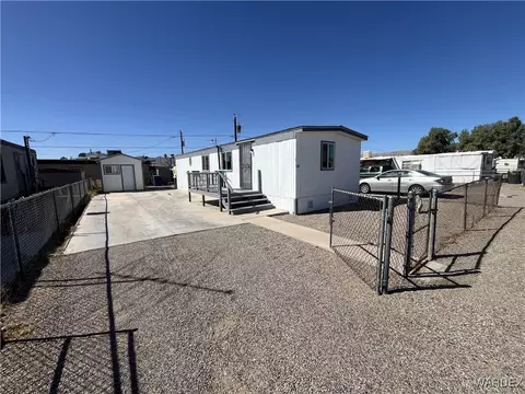 638 Mead Ln, Bullhead City, AZ 86442