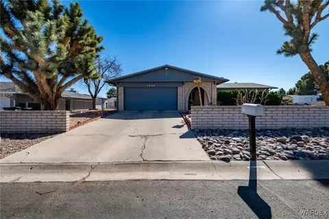 1020 Hillcrest Dr, Kingman, AZ 86409