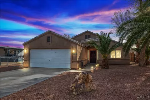 8054 S Aspen Dr, Mohave Valley, AZ 86440