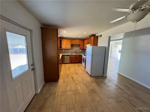 855 E Berk Ave, Kingman, AZ 86409 photo 9