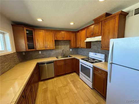 855 E Berk Ave, Kingman, AZ 86409 photo 11