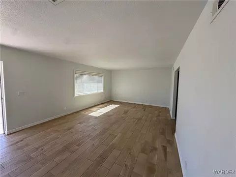 855 E Berk Ave, Kingman, AZ 86409 photo 7