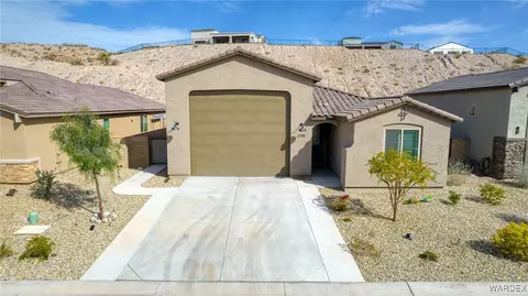 3295 Secret Pass Canyon Dr, Bullhead City, AZ 86429