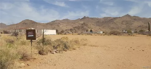 3718 N Bouse, Golden Valley, AZ 86413