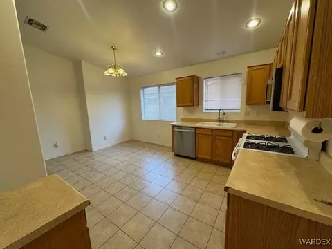 3930 E Suffock Ave, Kingman, AZ 86409 photo 6