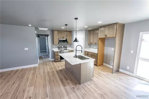 2475 E Devlin Ave, Kingman, AZ 86409 photo 7