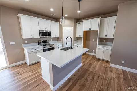 2395 E Devlin Ave, Kingman, AZ 86409 photo 8