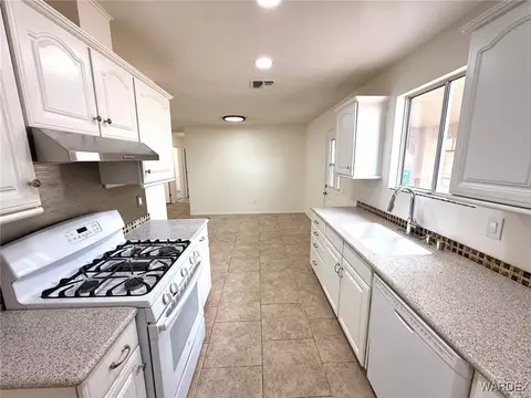 2435 E Ames Ave, Kingman, AZ 86409 photo 13