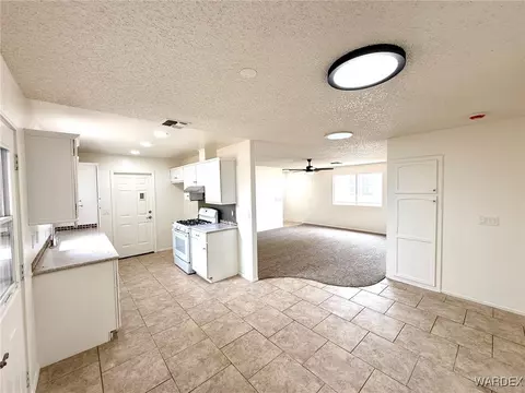 2435 E Ames Ave, Kingman, AZ 86409 photo 9