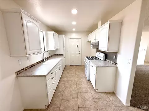 2435 E Ames Ave, Kingman, AZ 86409 photo 10