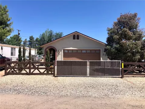 2435 E Ames Ave, Kingman, AZ 86409 photo 2