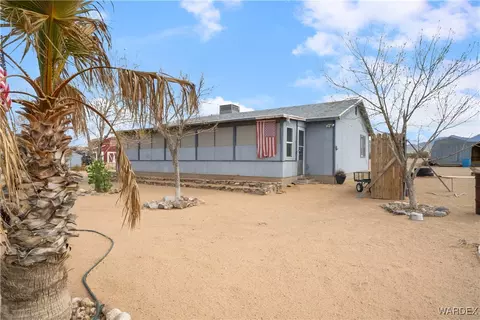 14948 N Canyon Dr, Dolan Springs, AZ 86441