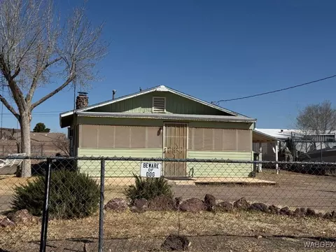 835 E Beverly Ave, Kingman, AZ 86409 photo 2