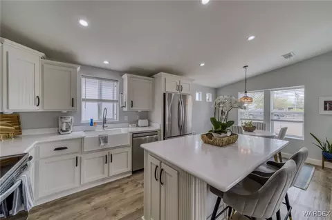 5477 E Coconino Dr, Topock, AZ 86436 photo 9