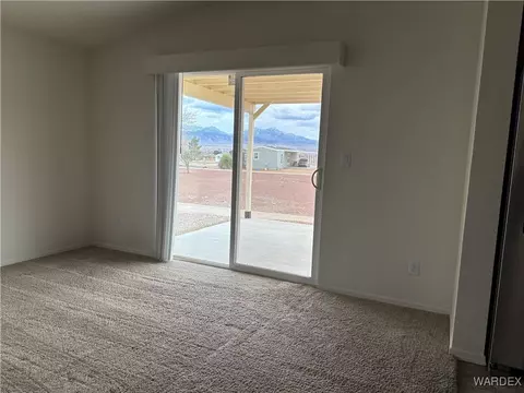 1240 E Citrus Dr, Kingman, AZ 86409 photo 7