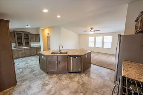 1240 E Citrus Dr, Kingman, AZ 86409 photo 9
