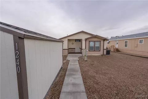 1240 E Citrus Dr, Kingman, AZ 86409 photo 3