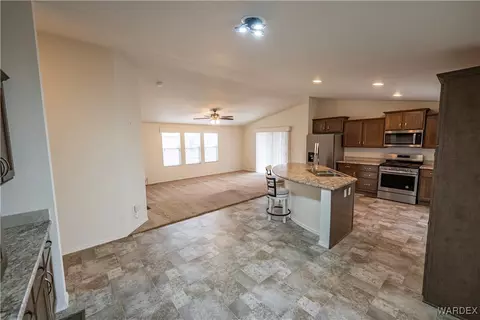 1240 E Citrus Dr, Kingman, AZ 86409 photo 12