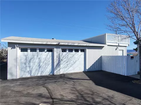 755 E Dellenbaugh Dr, Meadview, AZ 86444 photo 2