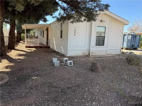 1890 E Thompson Ave, Kingman, AZ 86409 photo 3