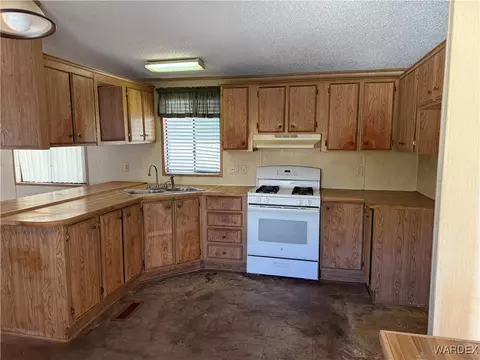 1890 E Thompson Ave, Kingman, AZ 86409 photo 14