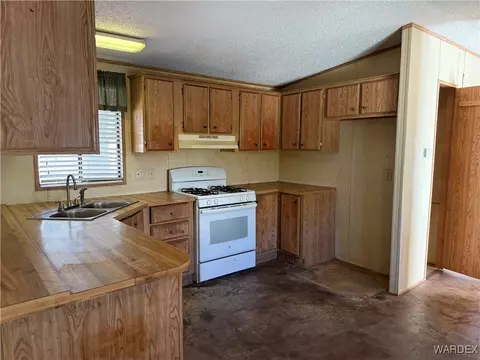 1890 E Thompson Ave, Kingman, AZ 86409 photo 13