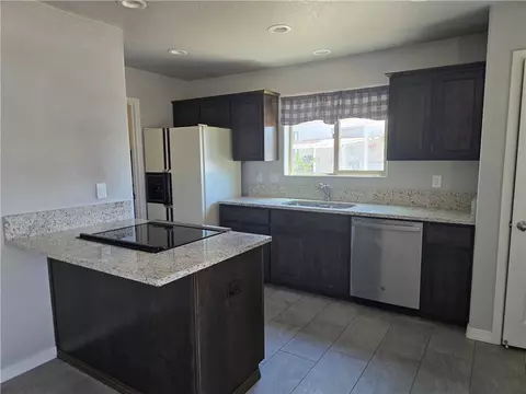 Kitchen - 3295 E Devlin Ave, Kingman, AZ 86409 photo 2 of 4