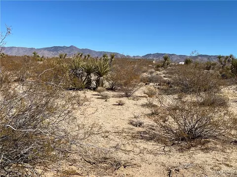 0 N Lot 5 N Parker Rd, Golden Valley, AZ 86413