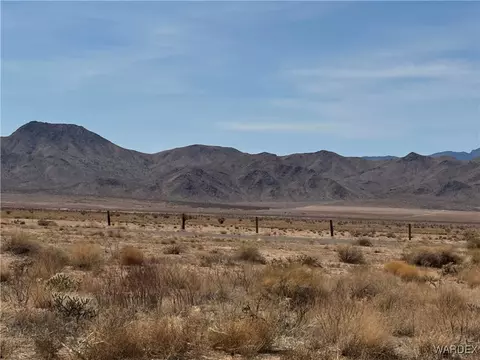 7056 Superstition Dr, Kingman, AZ 86401