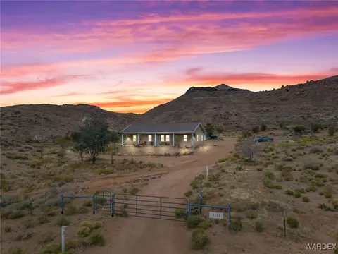 8064 N Iron Winds Ln, Kingman, AZ 86409