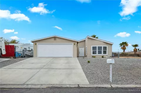 896 Holly St, Bullhead City, AZ 86442