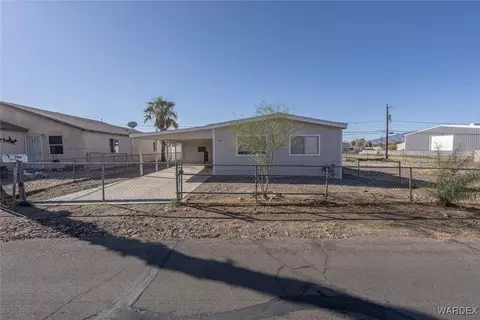 396 Harbor Dr, Bullhead City, AZ 86442