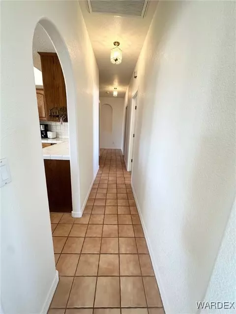 Entry Way - 2176 E Cactus Wren Rd, Kingman, AZ 86409 photo 1 of 2