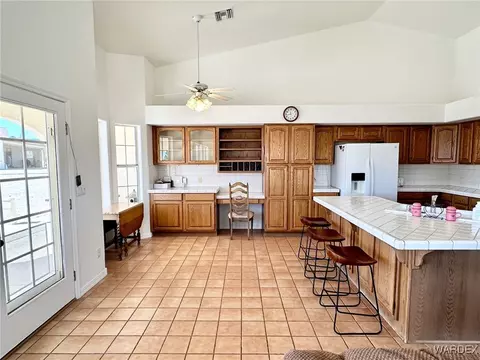 Kitchen - 2176 E Cactus Wren Rd, Kingman, AZ 86409 photo 1 of 7